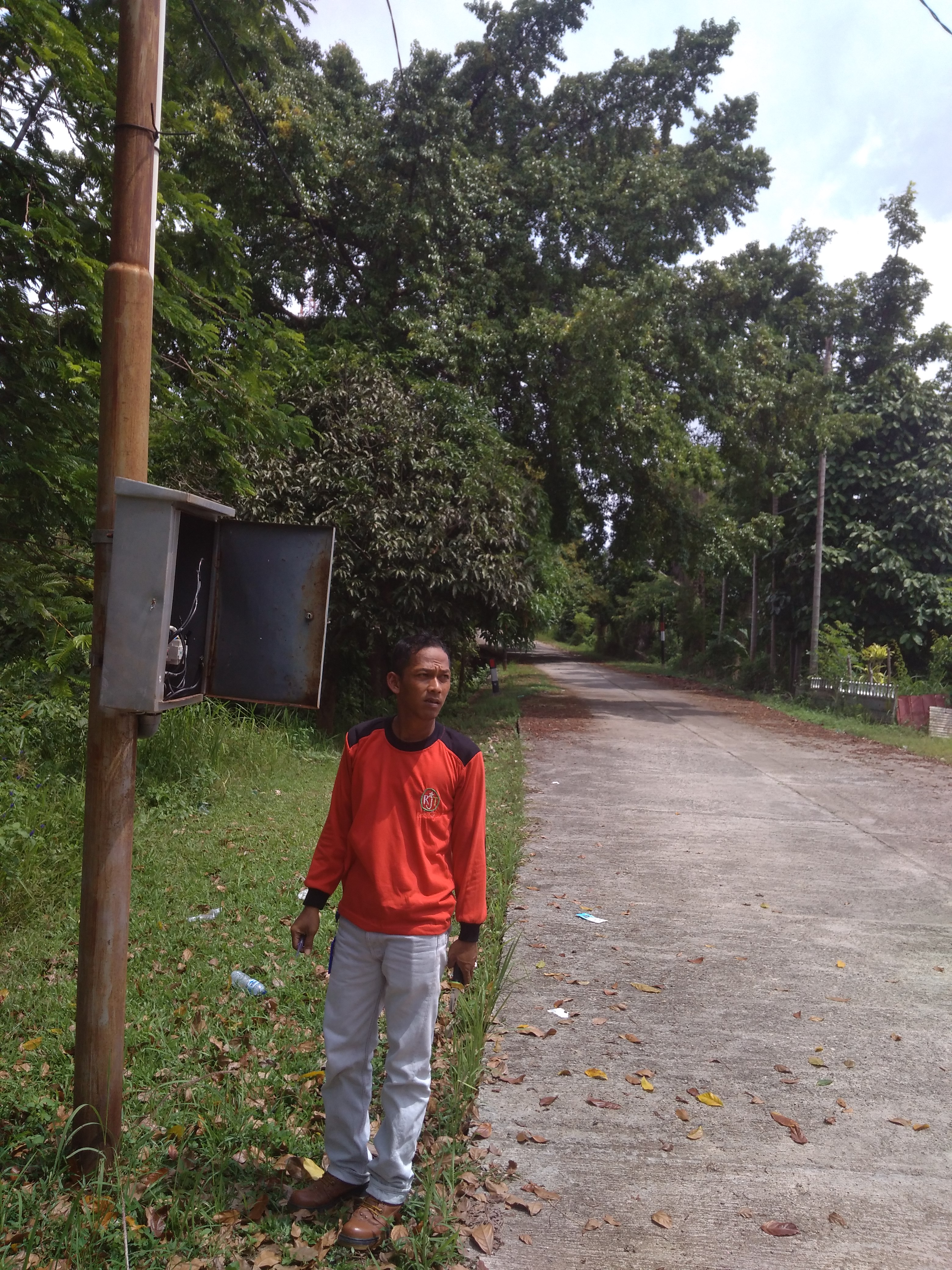 KEGIATAN PERBAIKAN PENERANGAN JALAN UMUM (PJU) TANGGAL  18 JANUARI 2019 DI PUNCAK LANGKISAU 