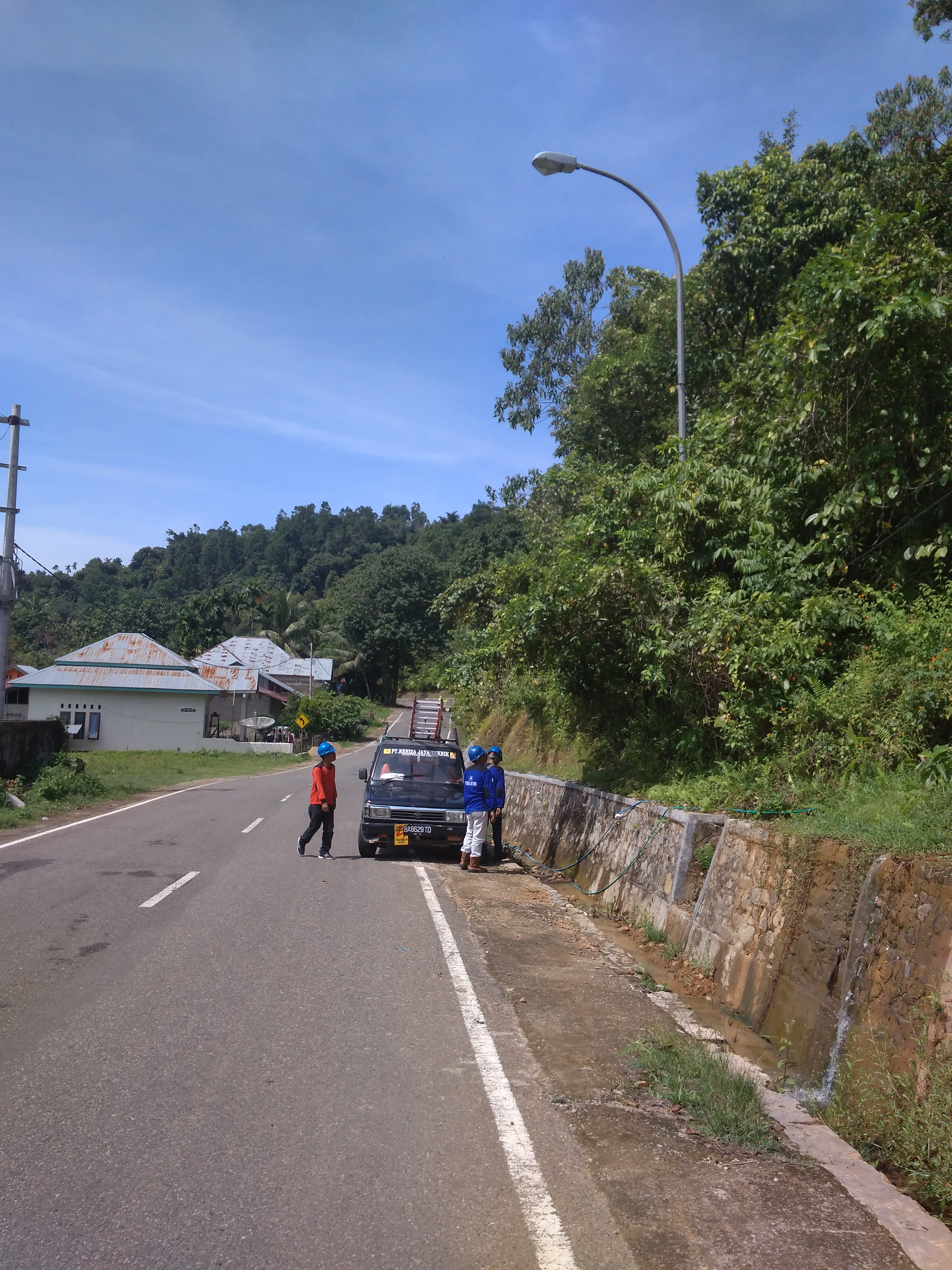 KEGIATAN PERBAIKAN PENERANGAN JALAN UMUM (PJU) TANGGAL  20-22 JANUARI 2019 DI JALAN LANGKISAU